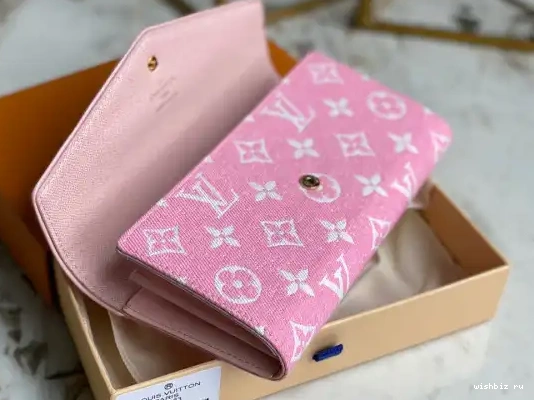 WIS SARAH Vuitton Louis WALLET 0324
